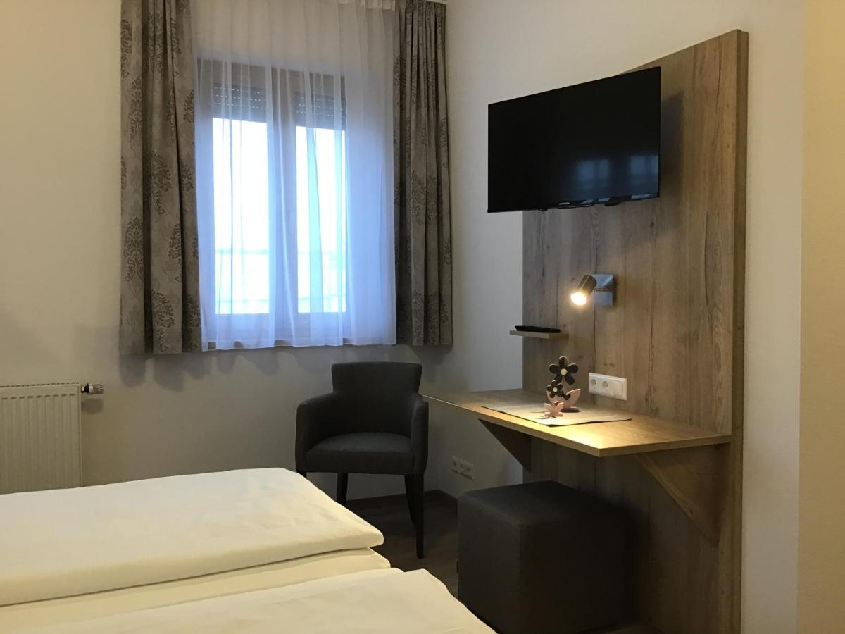 Gasthof Hotel Esterer Розенгайм Екстер'єр фото