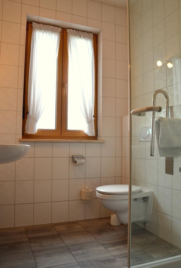 Gasthof Hotel Esterer Розенгайм Екстер'єр фото