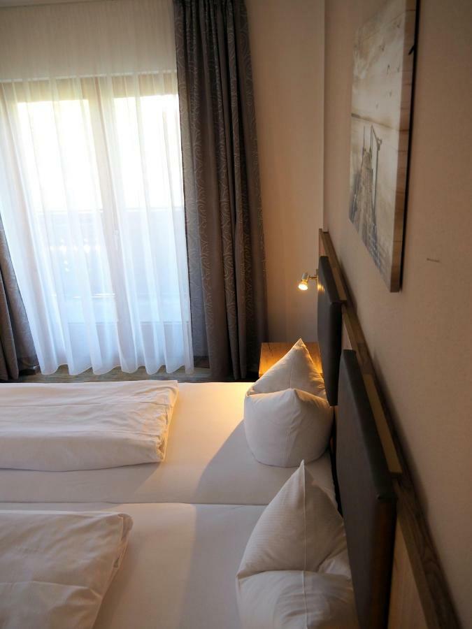 Gasthof Hotel Esterer Розенгайм Екстер'єр фото